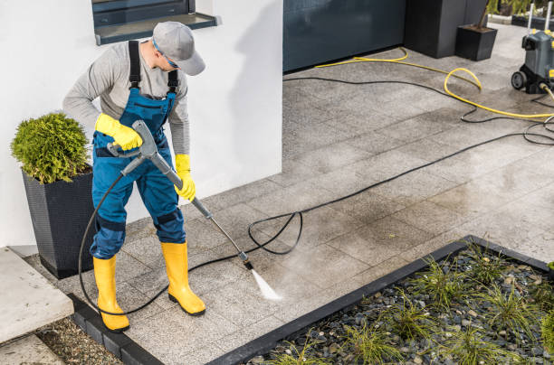 Garage Pressure Washing in Nashua, IA